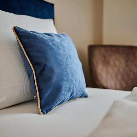 Hotel Zur Post Altoetting Экстерьер фото