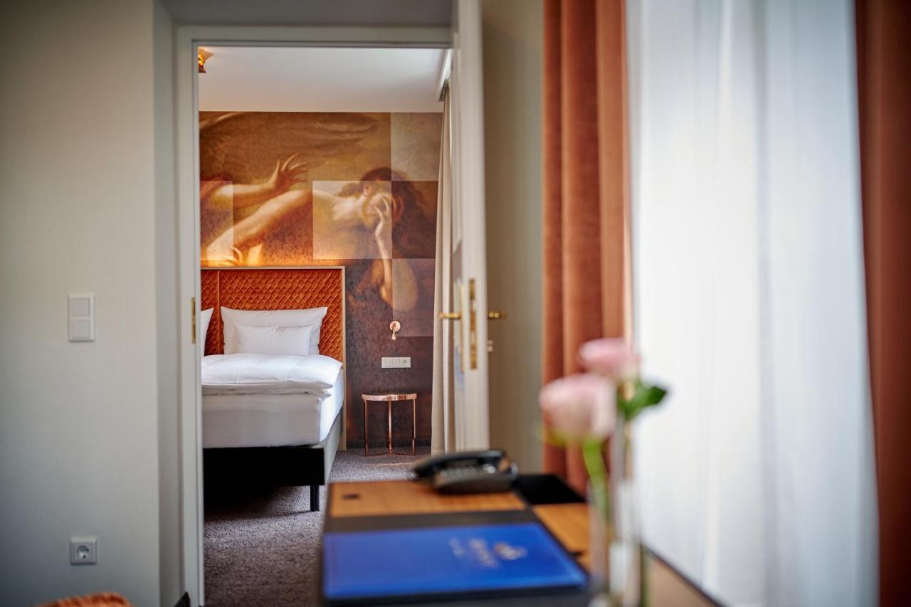 Hotel Zur Post Altoetting Экстерьер фото