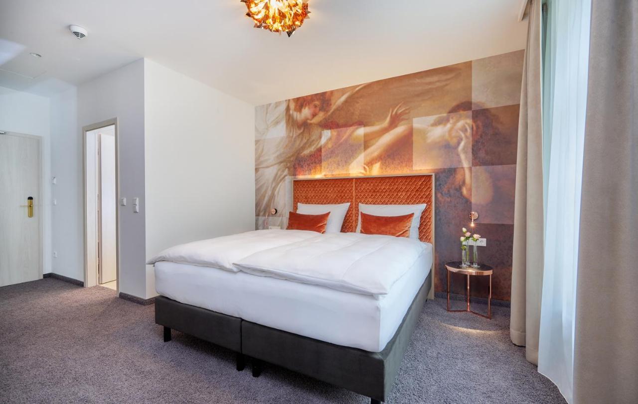 Hotel Zur Post Altoetting Экстерьер фото