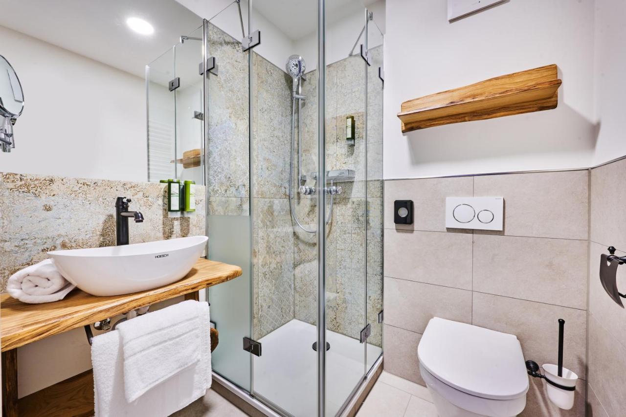 Hotel Zur Post Altoetting Экстерьер фото