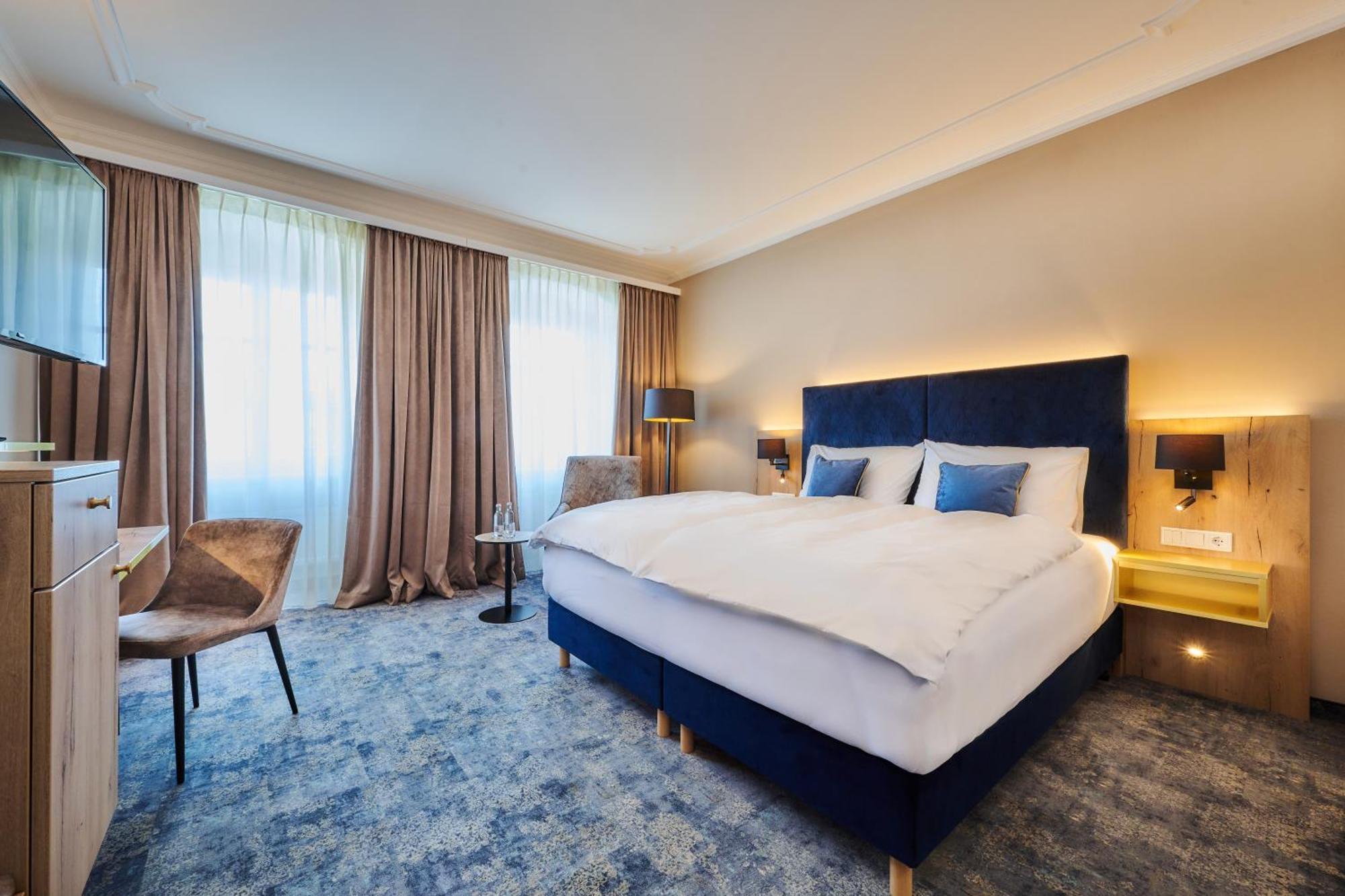 Hotel Zur Post Altoetting Экстерьер фото